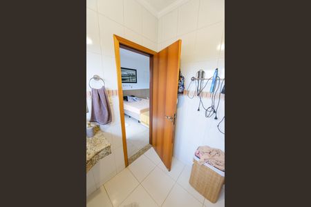 Casa para alugar com 207m², 2 quartos e 2 vagas Casa para alugar com 207m², 2 quartos e 2 vagasBanheiro da Suíte