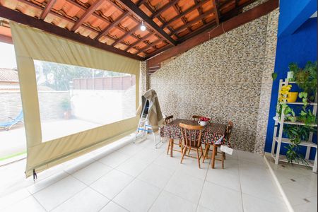 Casa para alugar com 207m², 2 quartos e 2 vagas Casa para alugar com 207m², 2 quartos e 2 vagasChurrasqueira