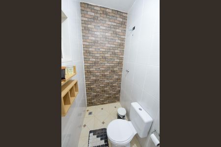 Casa para alugar com 207m², 2 quartos e 2 vagas Casa para alugar com 207m², 2 quartos e 2 vagasBanheiro de serviço