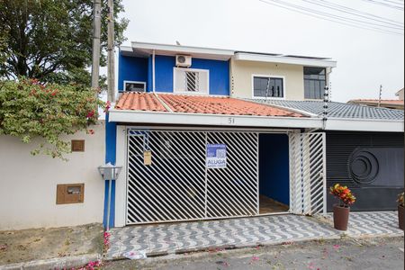 Casa para alugar com 207m², 2 quartos e 2 vagas Casa para alugar com 207m², 2 quartos e 2 vagasFachada da Casa
