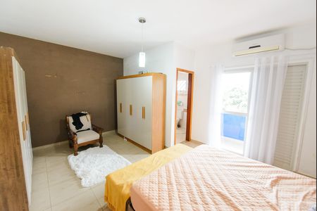 Casa para alugar com 207m², 2 quartos e 2 vagas Casa para alugar com 207m², 2 quartos e 2 vagasSuíte