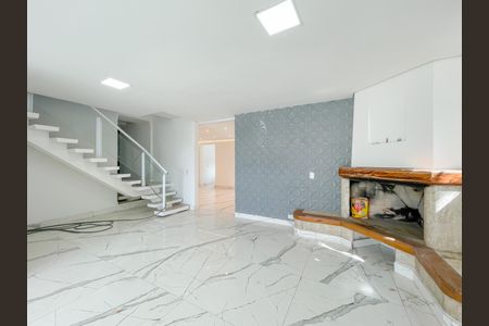 Casa à venda com 320m², 3 quartos e 4 vagasSala