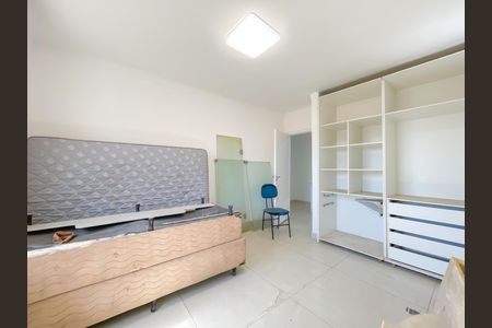 Casa à venda com 320m², 3 quartos e 4 vagasSuíte 2