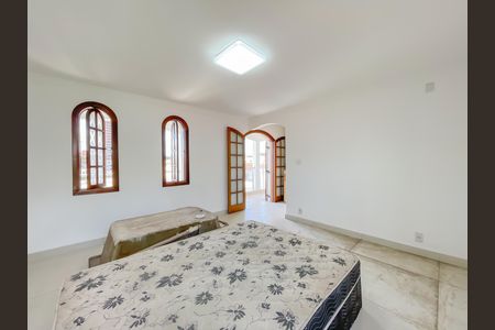 Casa à venda com 320m², 3 quartos e 4 vagasSuíte 1