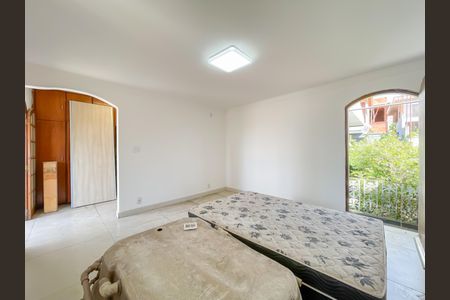 Casa à venda com 320m², 3 quartos e 4 vagasSuíte 1