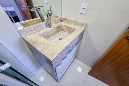 Apartamento para alugar com 55m², 2 quartos e 2 vagas Apartamento para alugar com 55m², 2 quartos e 2 vagasBanheiro da Suíte