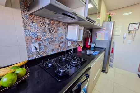 Apartamento para alugar com 55m², 2 quartos e 2 vagas Apartamento para alugar com 55m², 2 quartos e 2 vagasCozinha e Área de Serviço