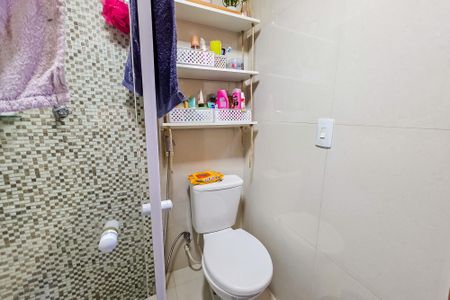 Apartamento para alugar com 55m², 2 quartos e 2 vagas Apartamento para alugar com 55m², 2 quartos e 2 vagasBanheiro
