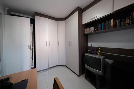 Quarto 1 de apartamento para alugar com 2 quartos, 54m² em Jardim Danfer, São Paulo