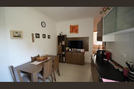 Sala de apartamento à venda com 2 quartos, 72m² em Vila Floresta, Santo André