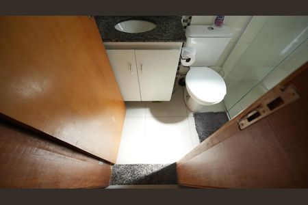 Apartamento à venda com 72m², 2 quartos e 1 vagaBanheiro Social