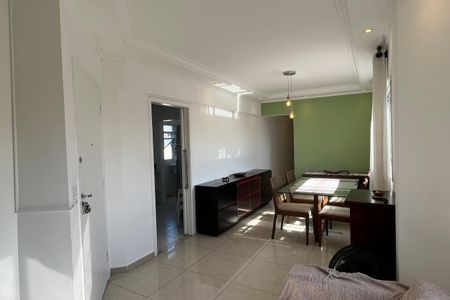 Apartamento para alugar com 130m², 3 quartos e 1 vagaSala