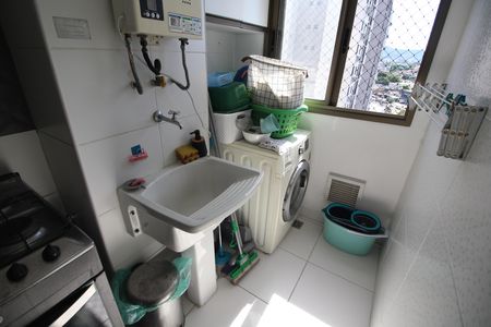 Apartamento à venda com 77m², 3 quartos e 1 vagaÁrea de Serviço