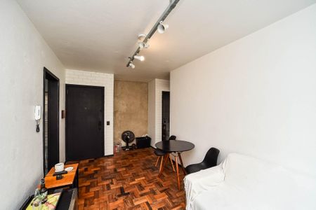 Sala de apartamento para alugar com 1 quarto, 50m² em Vila Jardim, Porto Alegre