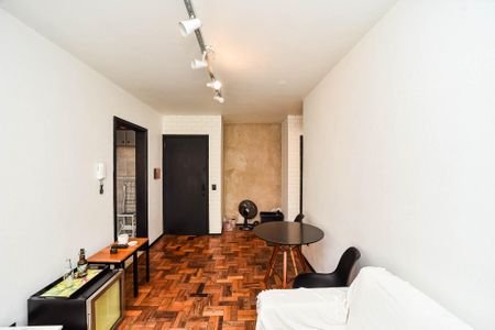 Sala de apartamento para alugar com 1 quarto, 50m² em Vila Jardim, Porto Alegre