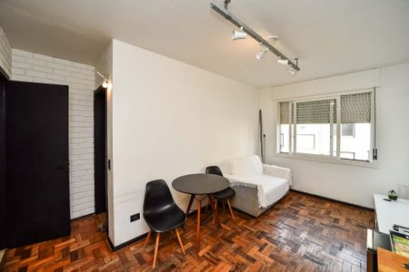 Sala de apartamento para alugar com 1 quarto, 50m² em Vila Jardim, Porto Alegre