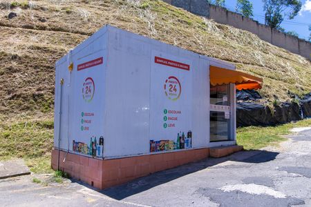 Área comum - Mini Mercado de casa de condomínio para alugar com 2 quartos, 69m² em Jardim Arco-iris, Cotia