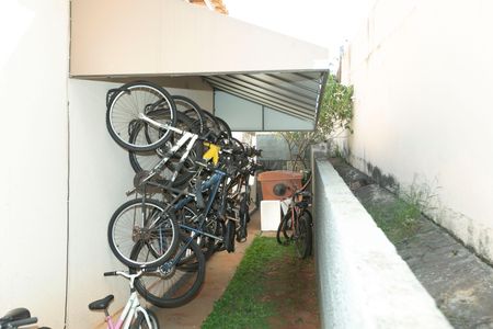 Apartamento à venda com 45m², 2 quartos e 1 vaga Apartamento à venda com 45m², 2 quartos e 1 vagaÁREA COMUM BICICLETÁRIO