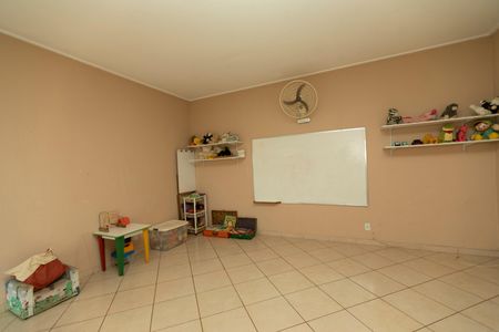 Apartamento à venda com 45m², 2 quartos e 1 vaga Apartamento à venda com 45m², 2 quartos e 1 vagaÁREA COMUM BRINQUEDOTÉCA