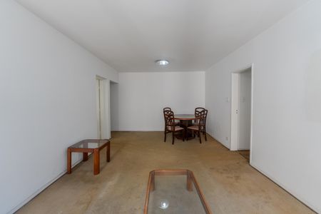 Apartamento à venda com 114m², 4 quartos e 1 vaga Apartamento à venda com 114m², 4 quartos e 1 vagaSala