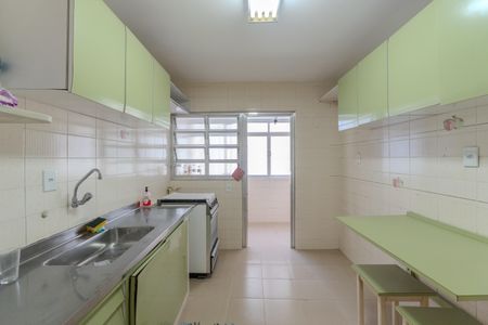 Apartamento à venda com 114m², 4 quartos e 1 vaga Apartamento à venda com 114m², 4 quartos e 1 vagaCozinha