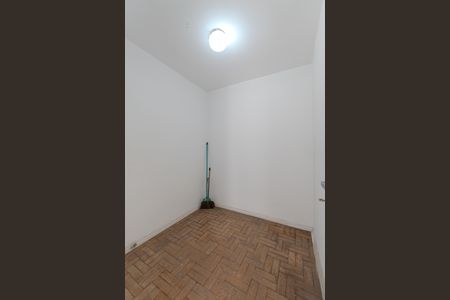Apartamento à venda com 114m², 4 quartos e 1 vaga Apartamento à venda com 114m², 4 quartos e 1 vagaQuarto de Serviço