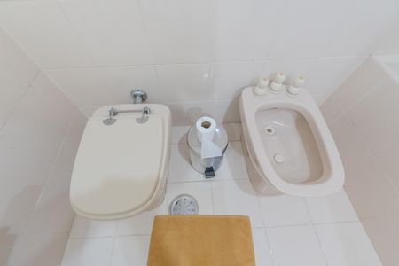Apartamento à venda com 114m², 4 quartos e 1 vaga Apartamento à venda com 114m², 4 quartos e 1 vagaBanheiro 1