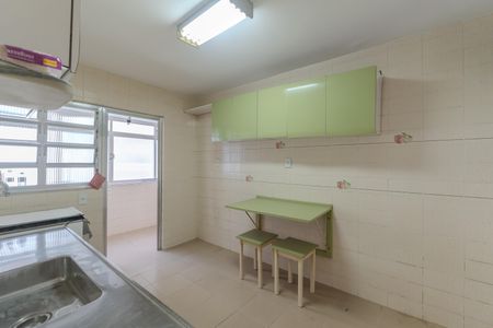 Apartamento à venda com 114m², 4 quartos e 1 vaga Apartamento à venda com 114m², 4 quartos e 1 vagaCozinha