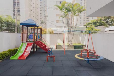 Apartamento à venda com 114m², 4 quartos e 1 vaga Apartamento à venda com 114m², 4 quartos e 1 vagaÁrea comum - Playground