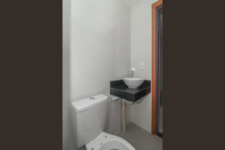 Apartamento para alugar com 45m², 2 quartos e sem vagaBanheiro