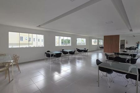 Apartamento para alugar com 45m², 2 quartos e sem vagaÁrea comum - Salão de festas