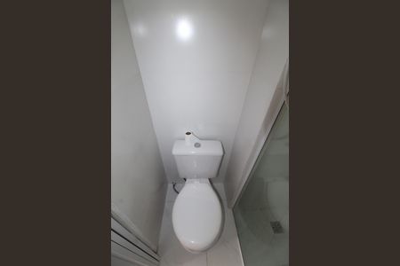 Banheiro de apartamento para alugar com 2 quartos, 48m² em Jardim Satélite, São José dos Campos