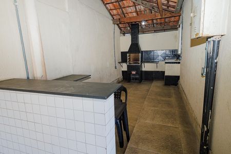 Apartamento para alugar com 46m², 2 quartos e 1 vaga Apartamento para alugar com 46m², 2 quartos e 1 vagaCozinha salão de festas