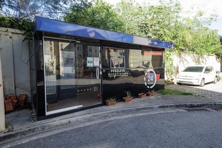 Apartamento para alugar com 46m², 2 quartos e 1 vaga Apartamento para alugar com 46m², 2 quartos e 1 vagaMercado