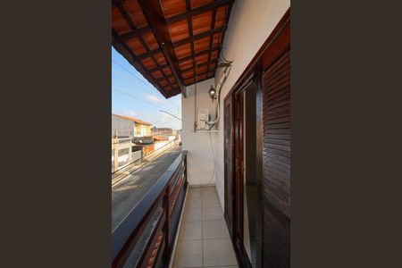 Varanda Suíte 1 de casa para alugar com 5 quartos, 200m² em Chácara Agrindus, Taboão da Serra