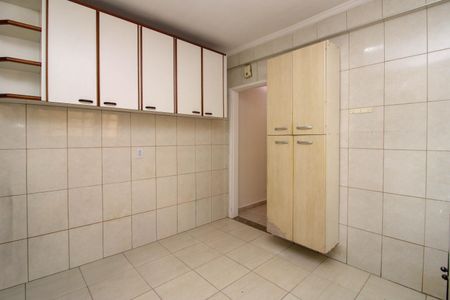 Casa para alugar com 200m², 5 quartos e 2 vagas Casa para alugar com 200m², 5 quartos e 2 vagasCozinha