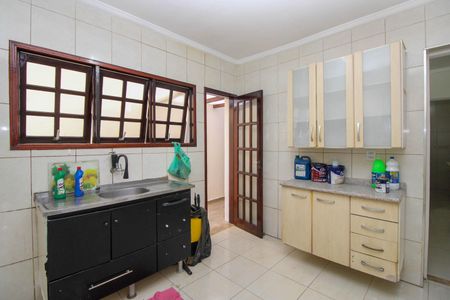 Casa para alugar com 200m², 5 quartos e 2 vagas Casa para alugar com 200m², 5 quartos e 2 vagasCozinha