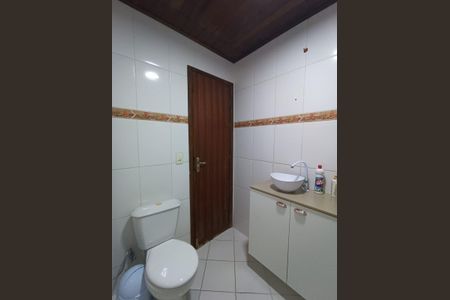 Casa de condomínio à venda com 280m², 3 quartos e 2 vagas Casa de condomínio à venda com 280m², 3 quartos e 2 vagasBanheiro