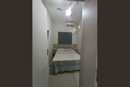 Casa de condomínio à venda com 280m², 3 quartos e 2 vagas Casa de condomínio à venda com 280m², 3 quartos e 2 vagasQuarto