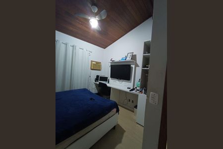 Casa de condomínio à venda com 280m², 3 quartos e 2 vagas Casa de condomínio à venda com 280m², 3 quartos e 2 vagasQuarto