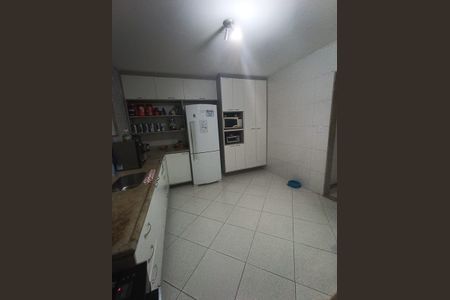 Casa de condomínio à venda com 280m², 3 quartos e 2 vagas Casa de condomínio à venda com 280m², 3 quartos e 2 vagasCozinha