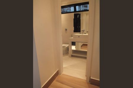 Banheiro de apartamento à venda com 1 quarto, 37m² em Paraíso do Morumbi, São Paulo