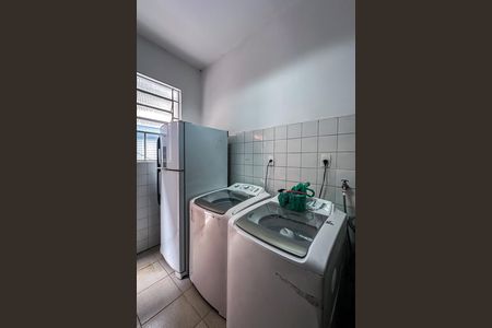 Casa à venda com 319m², 3 quartos e 1 vaga Casa à venda com 319m², 3 quartos e 1 vagaÁrea de Serviço