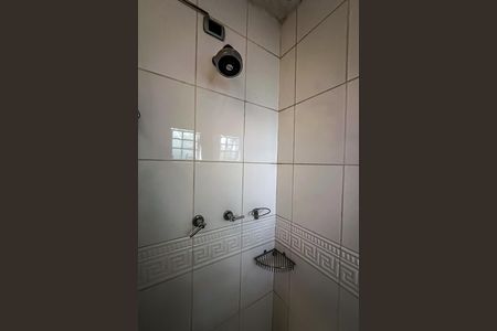Casa à venda com 319m², 3 quartos e 1 vaga Casa à venda com 319m², 3 quartos e 1 vagaBanheiro externo