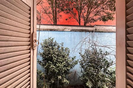 Casa à venda com 319m², 3 quartos e 1 vaga Casa à venda com 319m², 3 quartos e 1 vagaVista