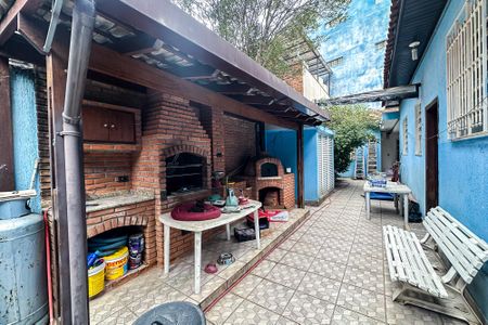Casa à venda com 319m², 3 quartos e 1 vaga Casa à venda com 319m², 3 quartos e 1 vagaChurrasqueira