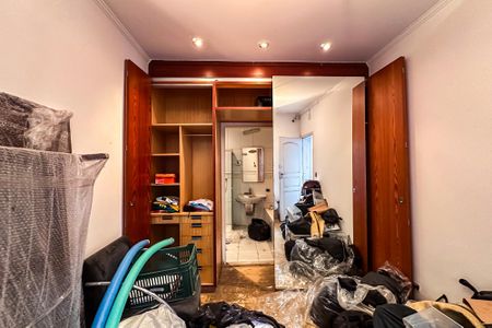 Casa à venda com 319m², 3 quartos e 1 vaga Casa à venda com 319m², 3 quartos e 1 vagaSuíte da edícula