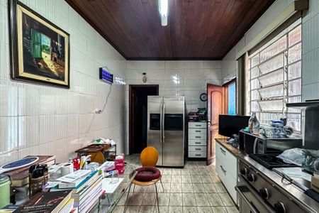 Casa à venda com 319m², 3 quartos e 1 vaga Casa à venda com 319m², 3 quartos e 1 vagaCozinha