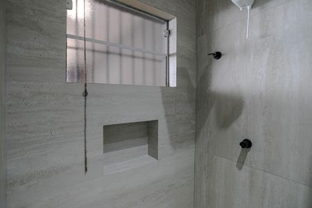 Casa para alugar com 130m², 2 quartos e 3 vagas Casa para alugar com 130m², 2 quartos e 3 vagasBanheiro - Quarto 2 - Suíte