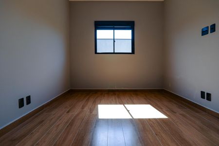 Casa para alugar com 130m², 2 quartos e 3 vagas Casa para alugar com 130m², 2 quartos e 3 vagasQuarto 1